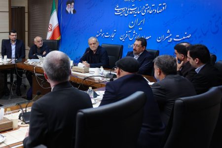 روایت رئیس جمهور از دیدار دو ساعته با رهبر انقلاب/ تاکید پزشکیان بر هم‌افزایی دولت و اصناف
