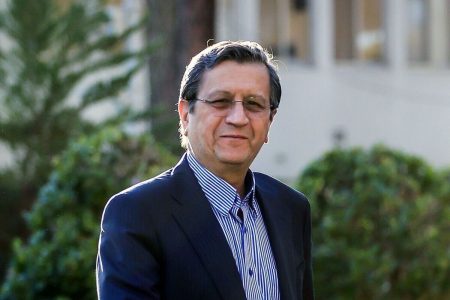 نامه به رهبر انقلاب درباره تامین کالاهای اساسی و دارو/ شرایط اقتصادی بهبود می یابد