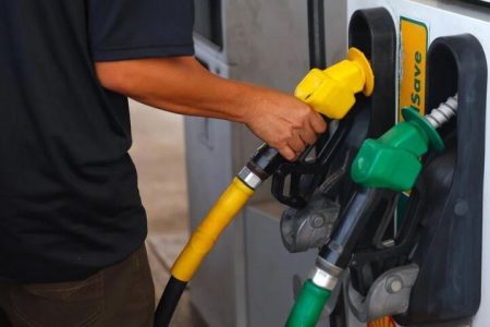 حذف سهمیه بنزین خودروهای نوشماره تکذیب شد